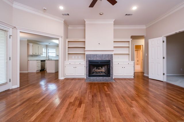 211 Chantilly Circle, Maumelle, AR 72113