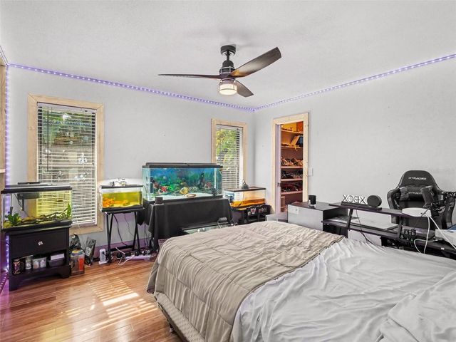 3911 COUNTRY VIEW CIR, Sarasota, FL 34233