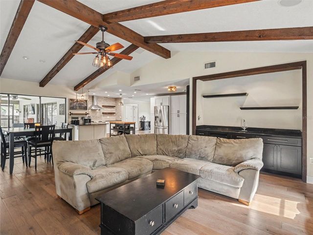 3911 COUNTRY VIEW CIR, Sarasota, FL 34233
