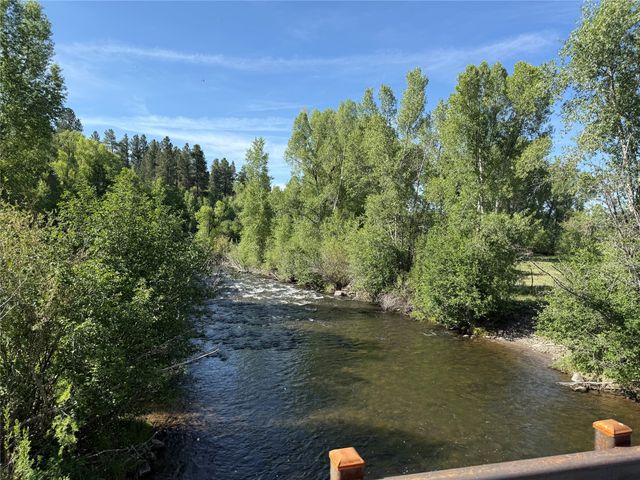 160 Indian Paint Brush, Chama, NM 87520