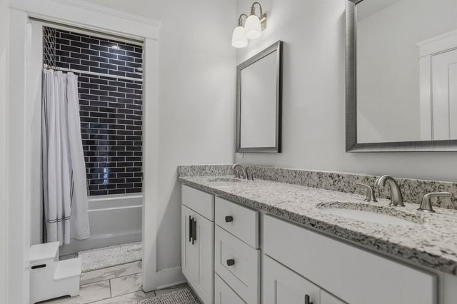 236 Halifax Court, Spartanburg, SC 29302
