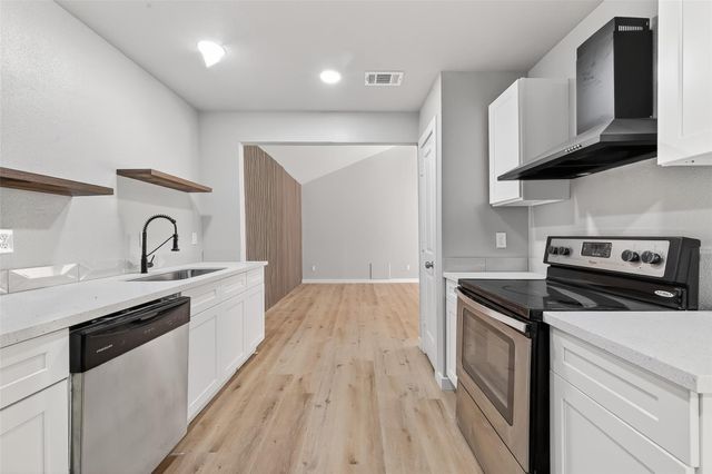 12815 Maxfield Drive, Houston, TX 77082