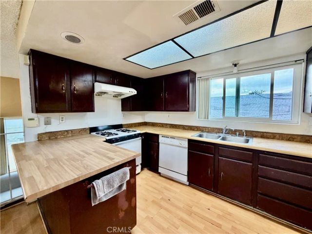 11216 Lower Azusa Road C, El Monte, CA 91731