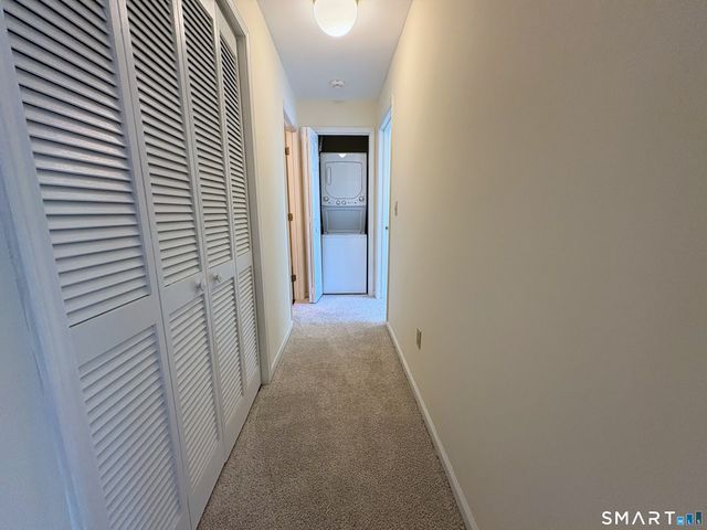 136 Deer Hill Avenue 205, Danbury, CT 06810