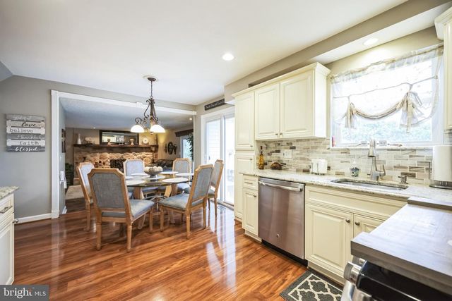 550 SHERRY DR, Runnemede, NJ 08078