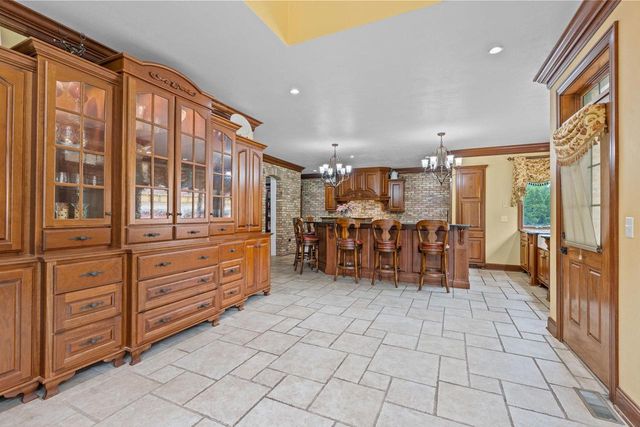 348 NAYMUT STREET, Menasha, WI 54952