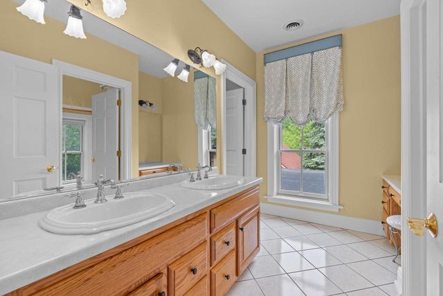 348 NAYMUT STREET, Menasha, WI 54952
