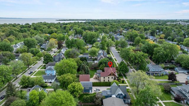 348 NAYMUT STREET, Menasha, WI 54952