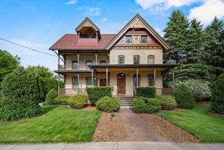 348 NAYMUT STREET, Menasha, WI 54952