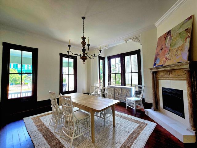1721 Postoffice, Galveston, TX 77550