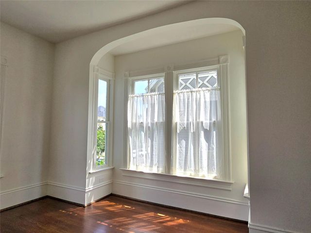 1721 Postoffice, Galveston, TX 77550