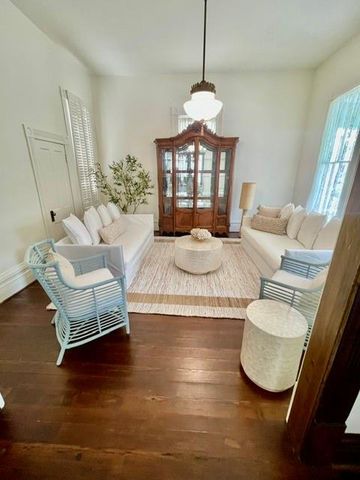 1721 Postoffice, Galveston, TX 77550
