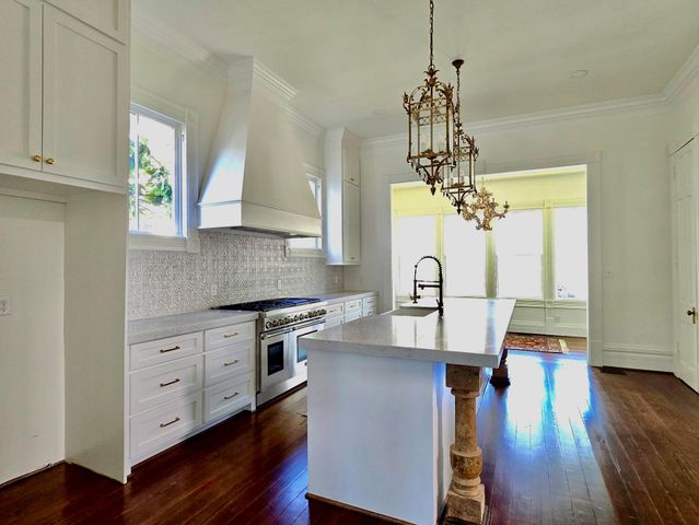 1721 Postoffice, Galveston, TX 77550