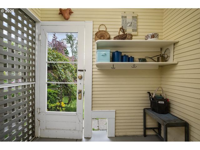 1838 Se HARRISON St, Portland, OR 97214