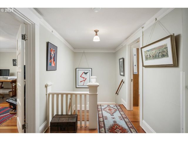 1838 Se HARRISON St, Portland, OR 97214
