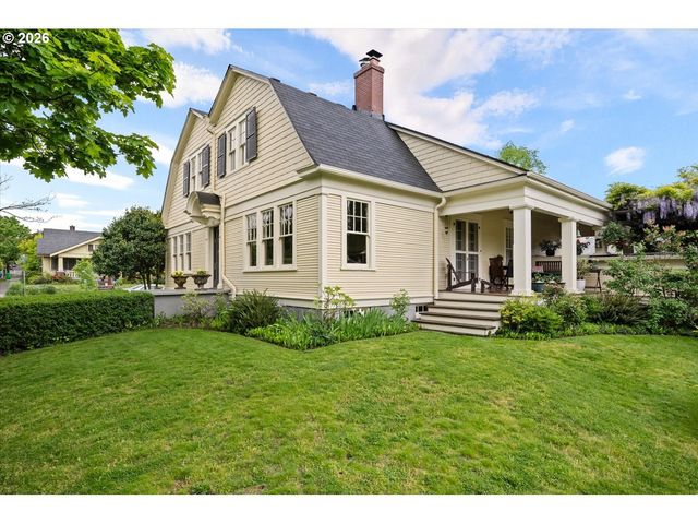 1838 Se HARRISON St, Portland, OR 97214