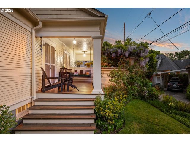 1838 Se HARRISON St, Portland, OR 97214