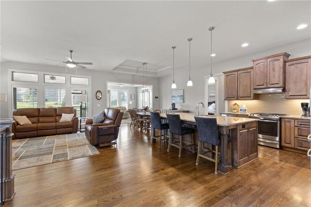 13808 Monrovia Street, Overland Park, KS 66221