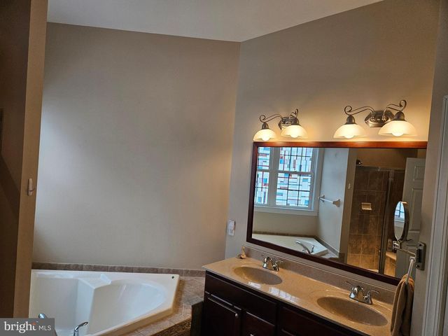 458 PETERS WAY, Phoenixville, PA 19460