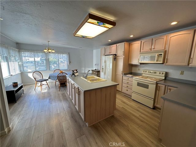 12945 Lakeland, Clearlake Oaks, CA 95423