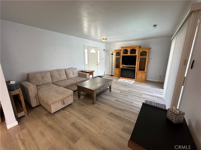 12945 Lakeland, Clearlake Oaks, CA 95423