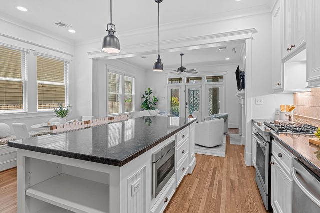 640 W 17th Street, Houston, TX 77008