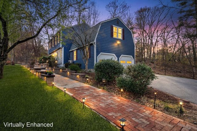 7 Providence Rd, Westford, MA 01886