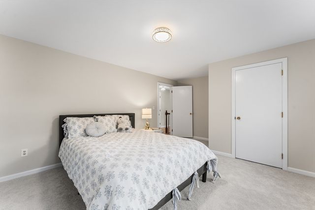 7 Providence Rd, Westford, MA 01886