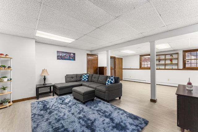 7 Providence Rd, Westford, MA 01886