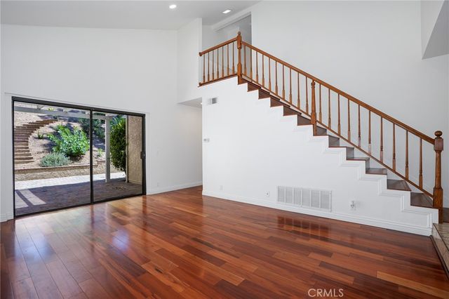 6820 Eaglehaven Lane, Oak Park, CA 91377