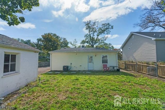 67 Woodland Avenue, Woodbridge Proper, NJ 08863