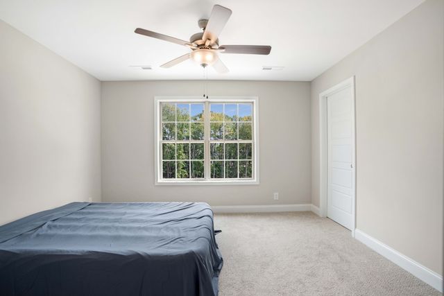 3605 Westlake Dr, Clarksville, TN 37040