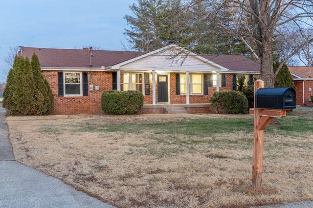 205 Hazelnut Ct, Clarksville, TN 37042