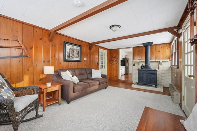 4785 Meadow View W, Brookfield, WI 53005