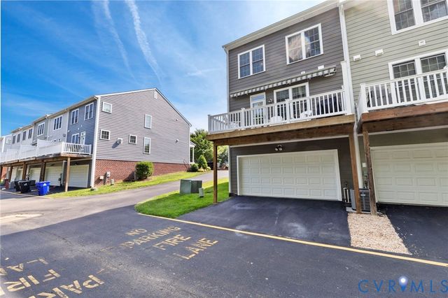 14387 Michaux Village Dr, Midlothian, VA 23113