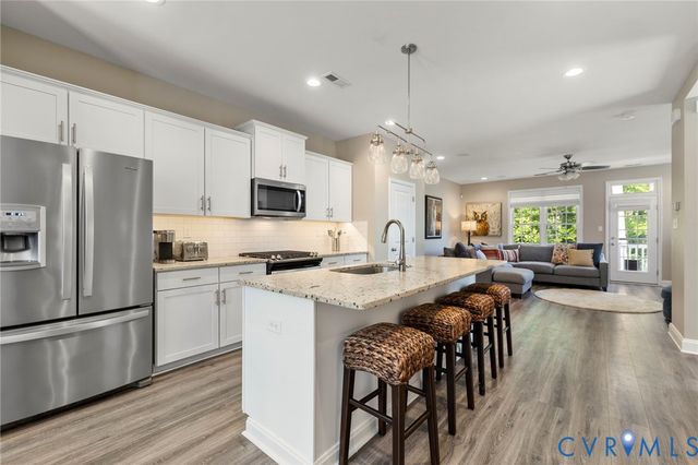 14387 Michaux Village Dr, Midlothian, VA 23113