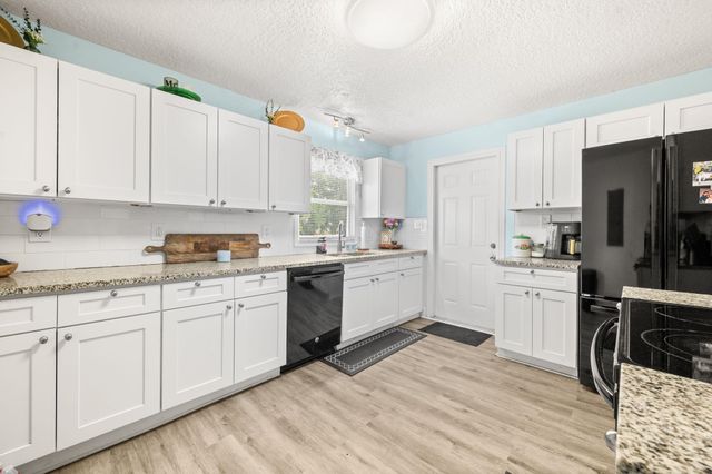 2416 Crill Ave, Palatka, FL 32177