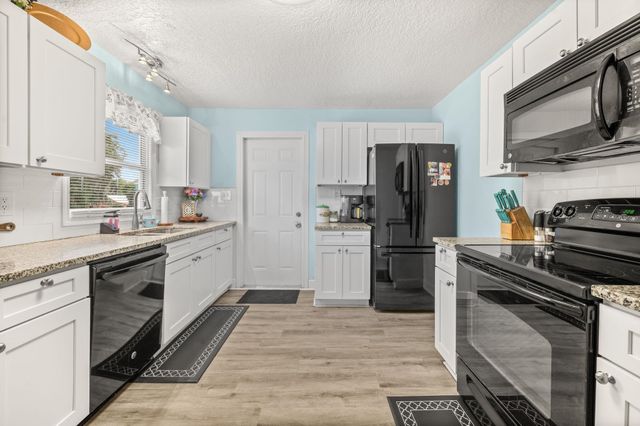 2416 Crill Ave, Palatka, FL 32177