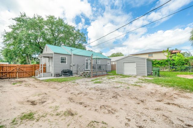 2416 Crill Ave, Palatka, FL 32177
