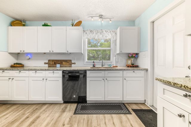 2416 Crill Ave, Palatka, FL 32177