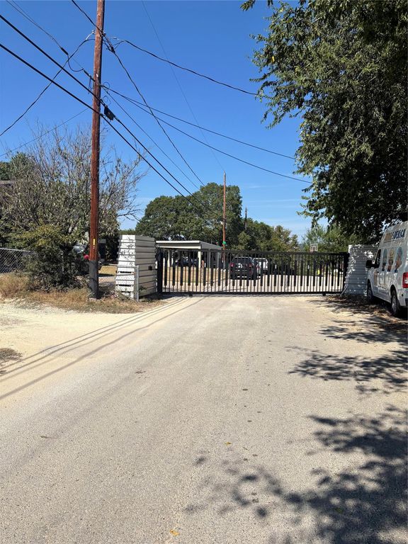 1803 Lipan TRL, Austin, TX 78733