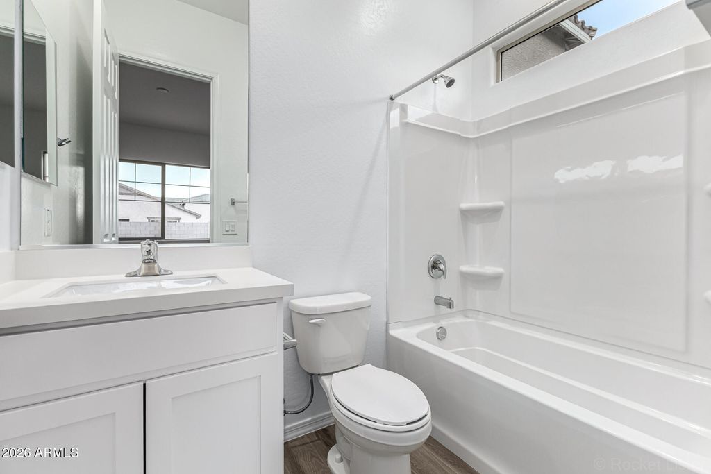 Image 13 of property listing at 18369 W YAVAPAI Street, Goodyear, AZ 85338