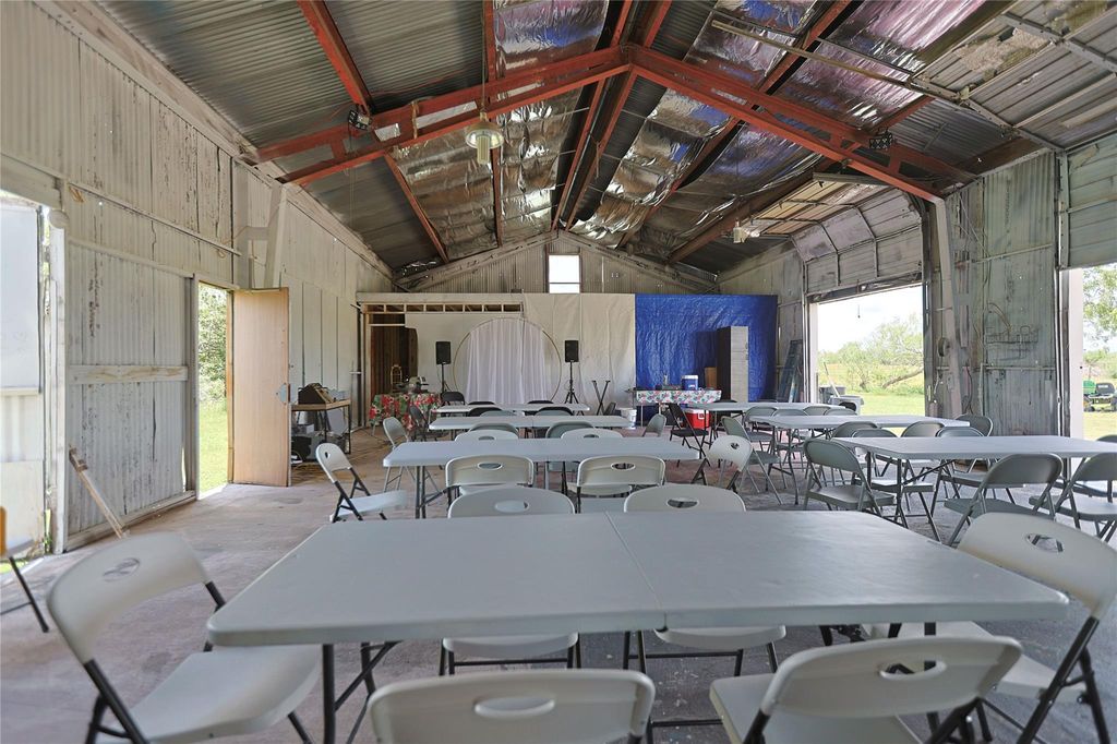 14512 FM 812, Del Valle, TX 78617