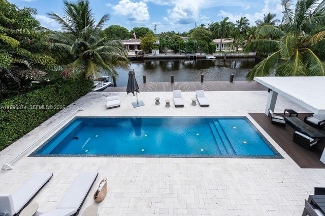 13145 Coronado Ln, North Miami, FL 33181