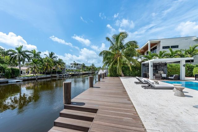 13145 Coronado Ln, North Miami, FL 33181