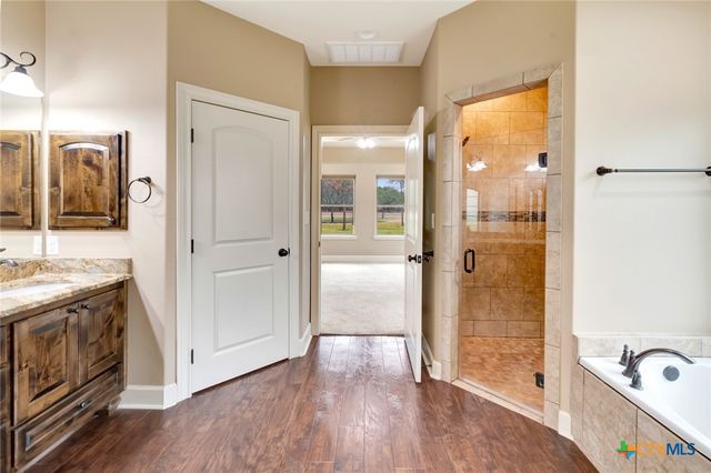 249 Post Oak Bend, Inez, TX 77968