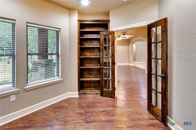 249 Post Oak Bend, Inez, TX 77968