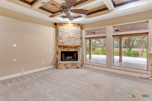 249 Post Oak Bend, Inez, TX 77968