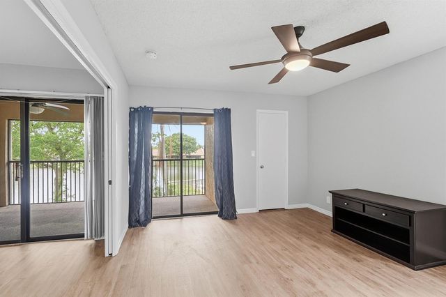 1033 Banks Road 203, Margate, FL 33063