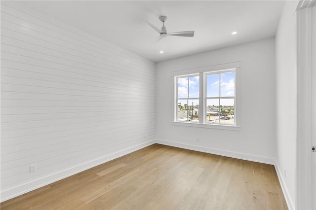 136 W Cotter Ave 11, Port Aransas, TX 78373